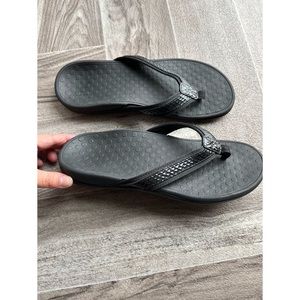 ❌sold❌Vionic Women’s Tide II Toe Post Sandal